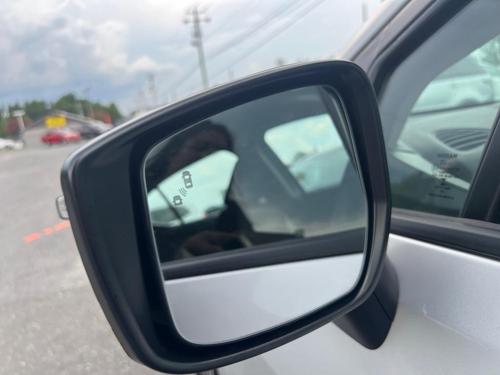 Nissan Versa  2021