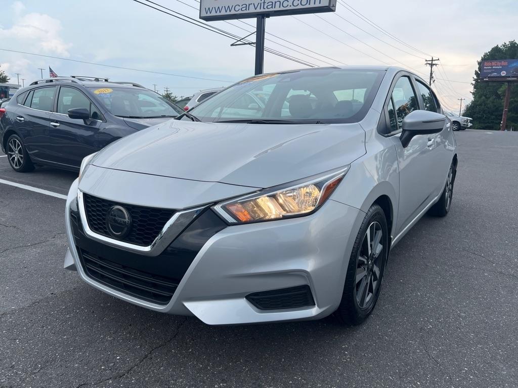 Nissan Versa  2021