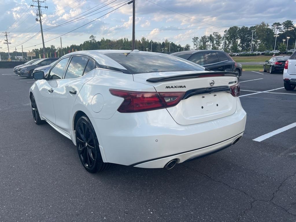 Nissan Maxima  2018