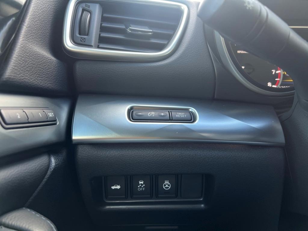 Nissan Maxima  2018