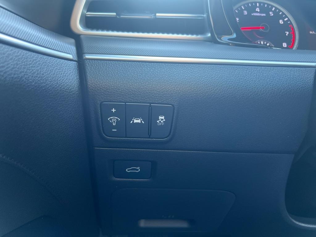 Kia K5  2021
