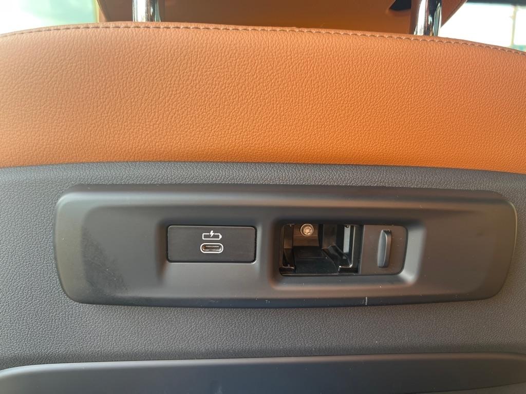BMW X5 photo 18