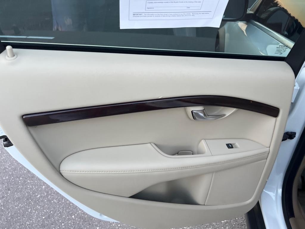Volvo XC70  2015