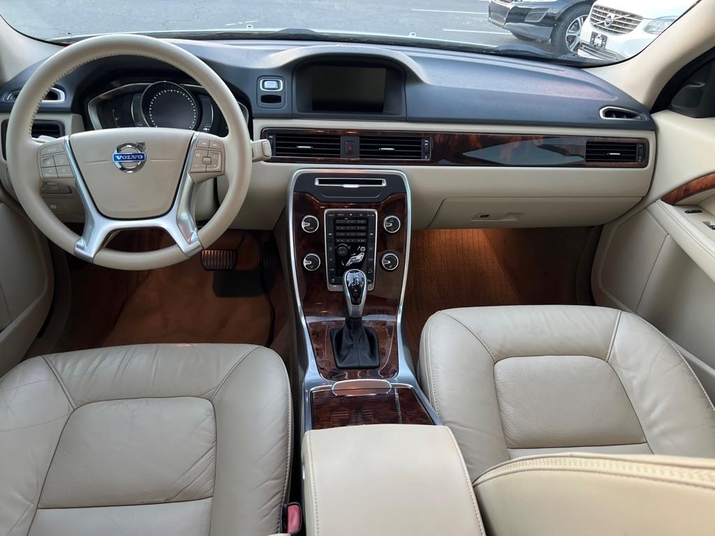 Volvo XC70  2015