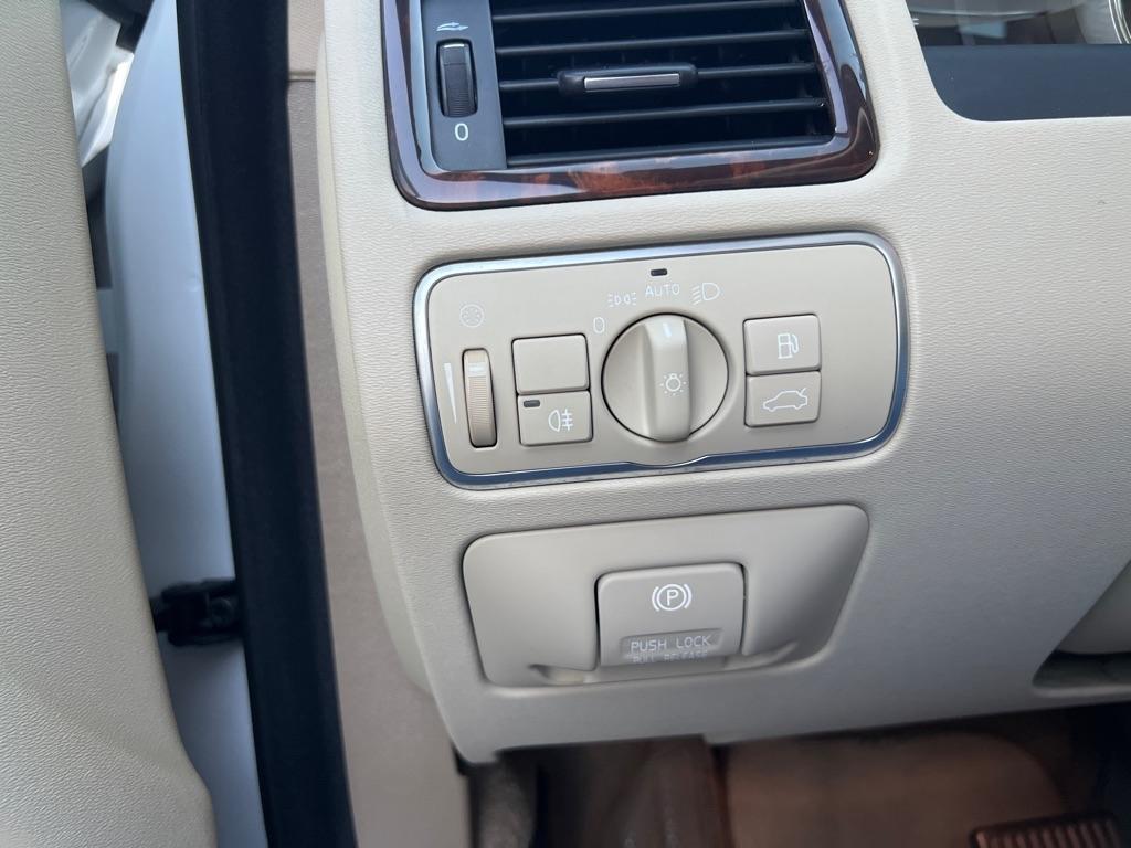 Volvo XC70  2015