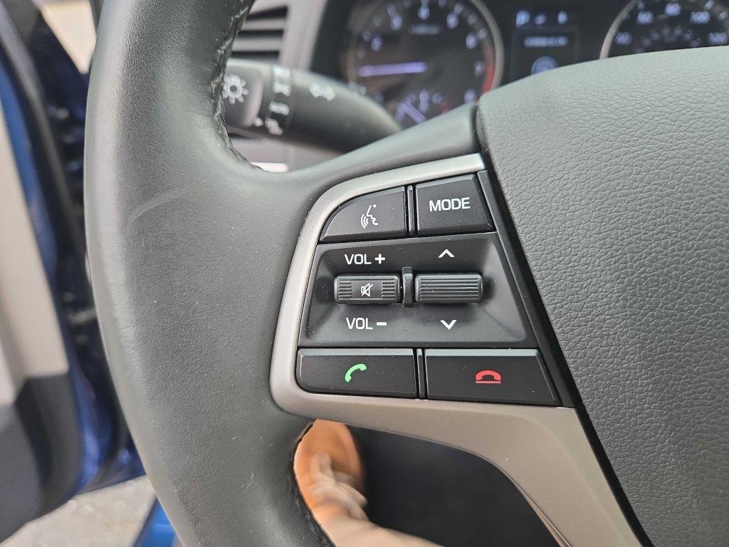 Hyundai Elantra  2017