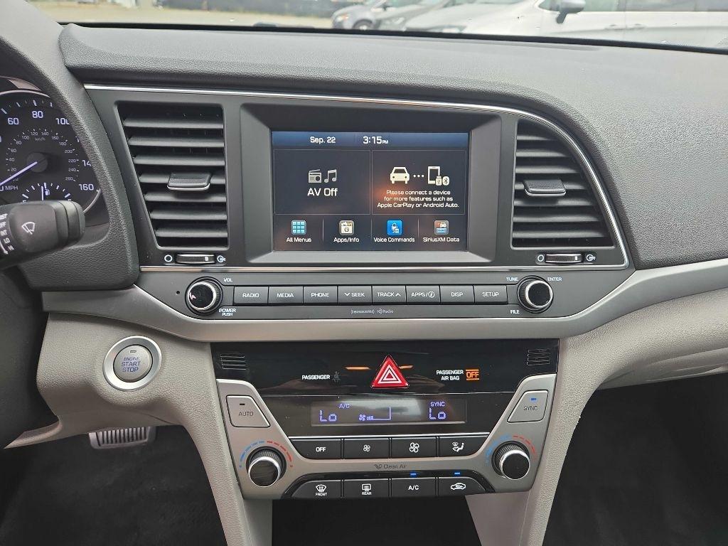 Hyundai Elantra  2017