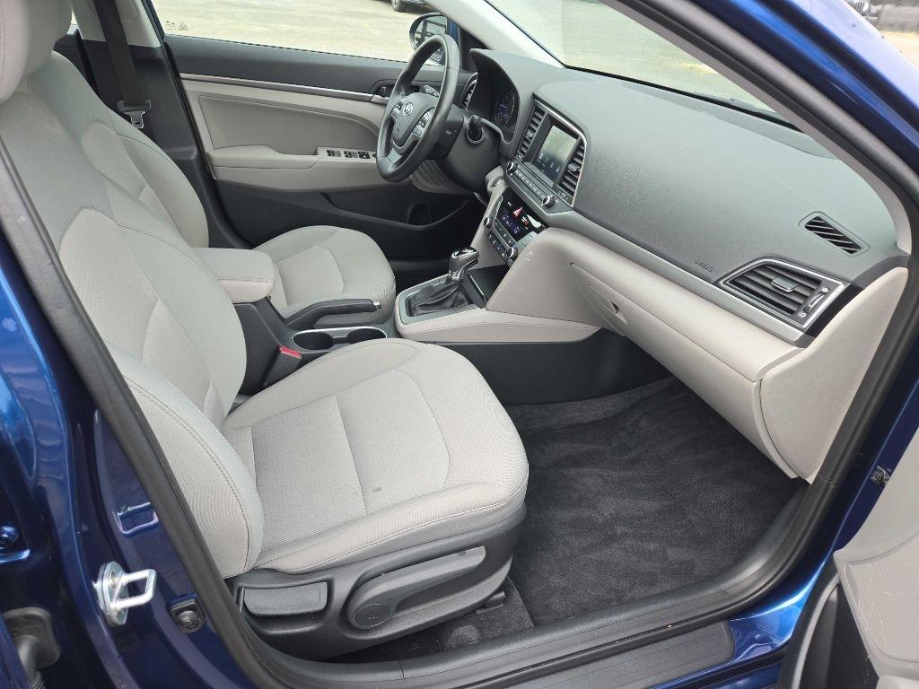 Hyundai Elantra  2017