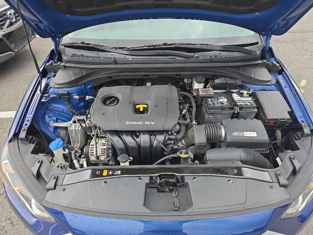 Hyundai Elantra  2017