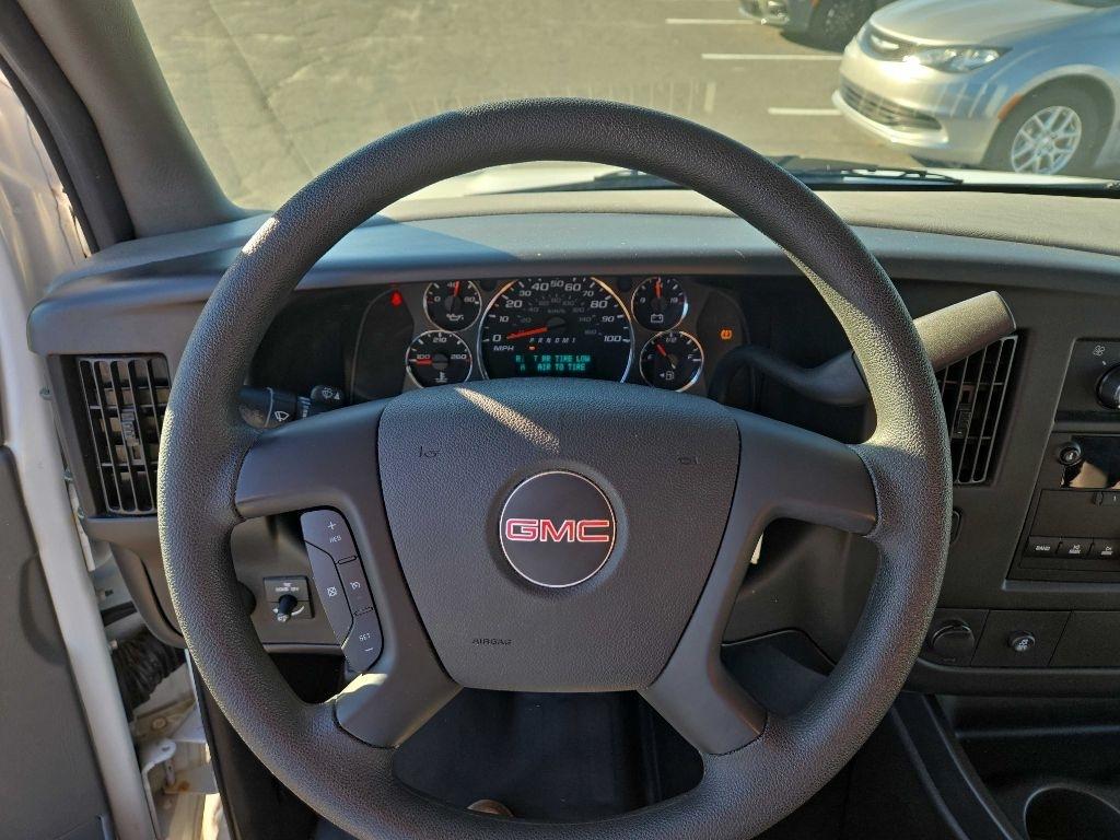 GMC Savana  2014