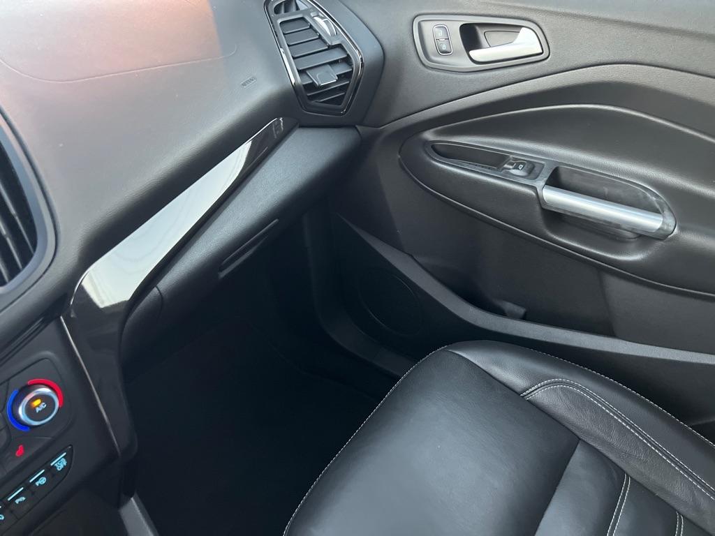 Ford Escape  2017