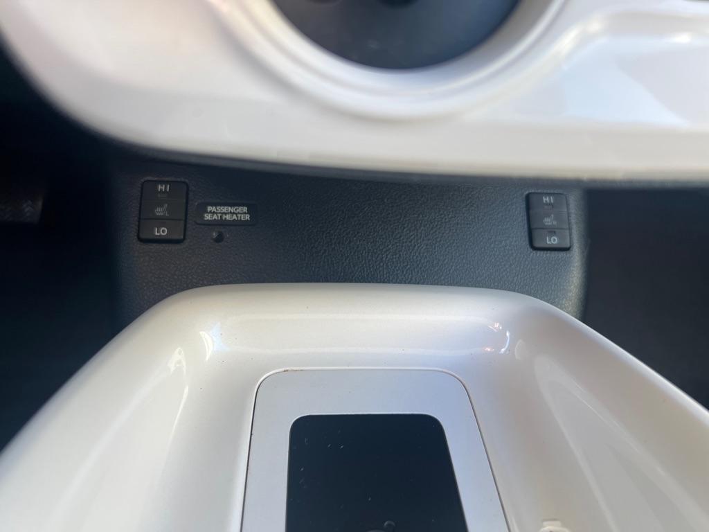 Toyota Prius  2017