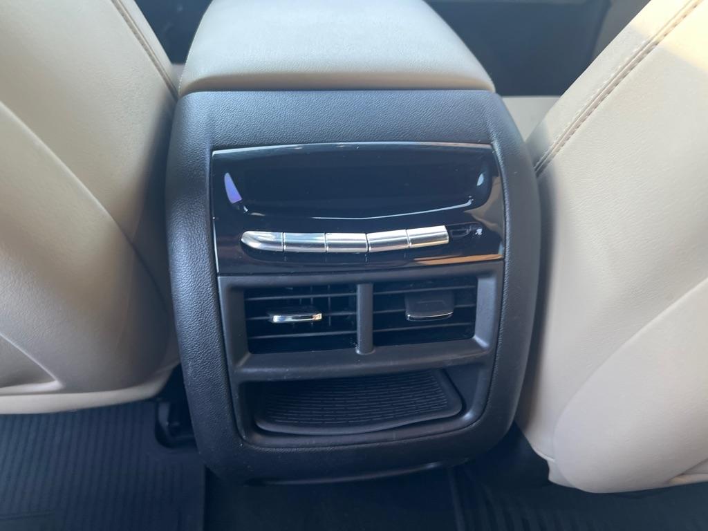 Cadillac XT5  2018