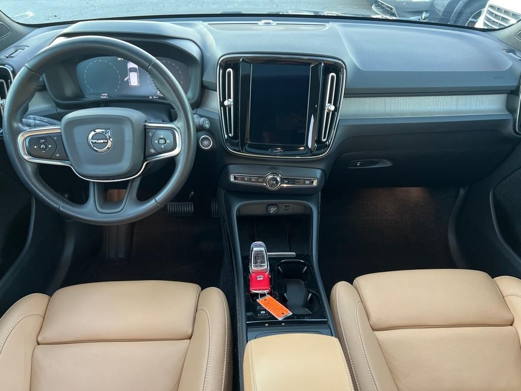 Volvo XC40  2020