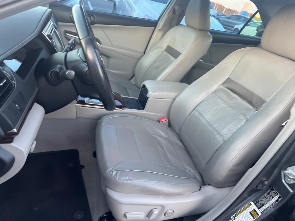 Toyota Camry  2012