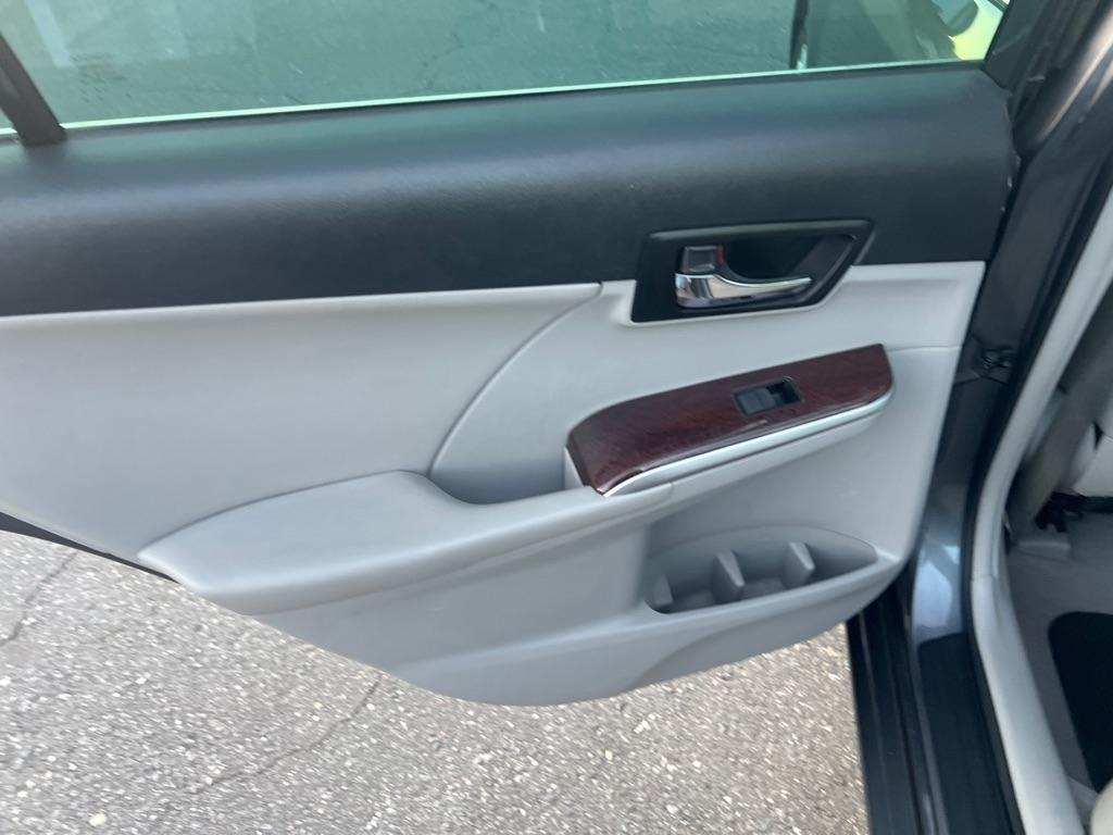 Toyota Camry  2012