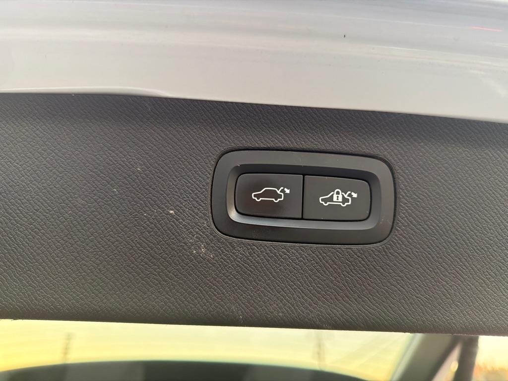 Volvo XC90  2019