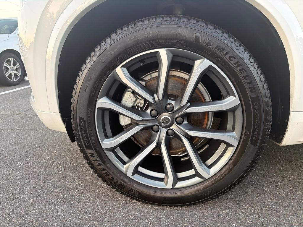 Volvo XC90  2019