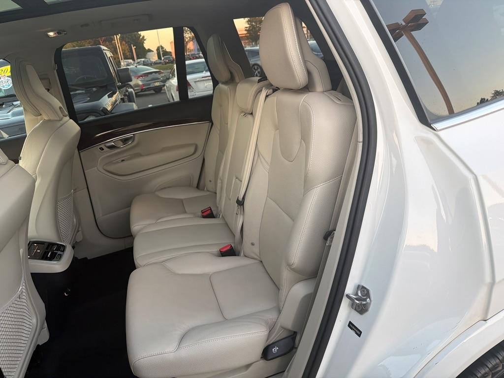 Volvo XC90  2019