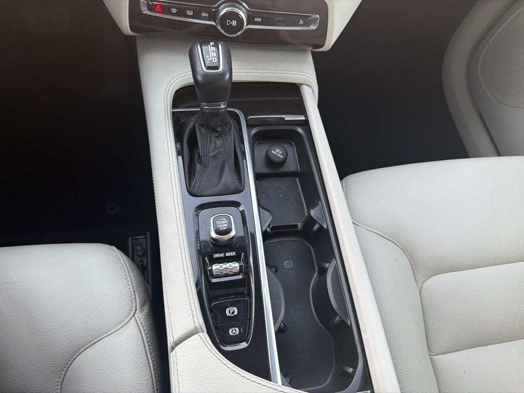 Volvo XC90  2019