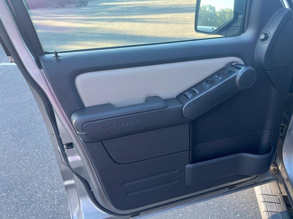 Ford Explorer Sport Trac  2008