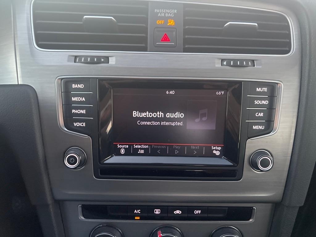 Volkswagen Golf  2015