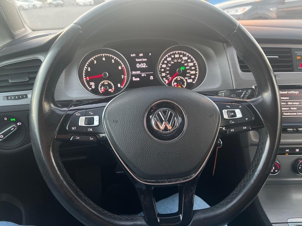 Volkswagen Golf  2015
