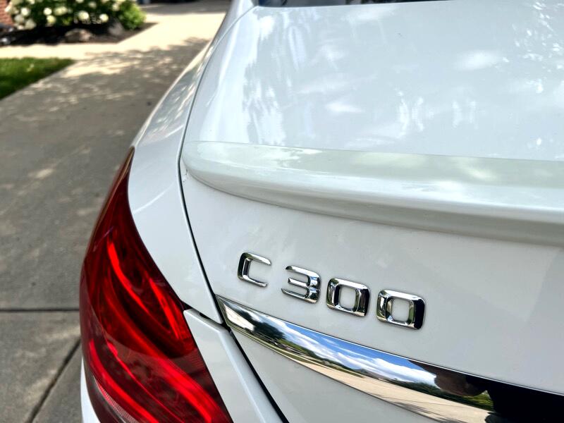 2015 Mercedes Benz C 300 4MATIC Sport photo 2