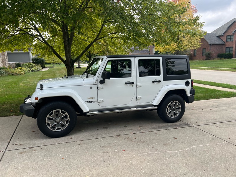 2014 Jeep Wrangler Unlimited Sahara 4WD