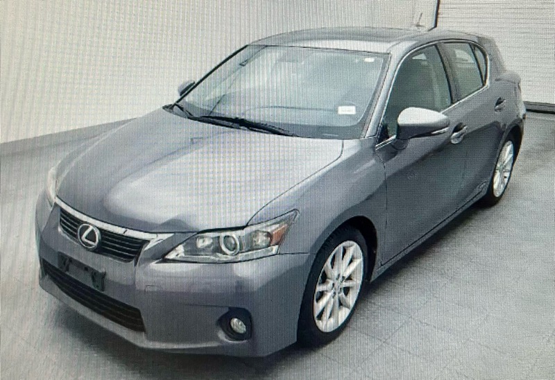 2013 Lexus CT 200h photo 2