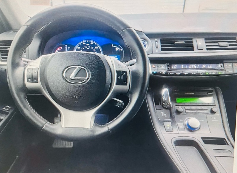 2013 Lexus CT 200h photo 6