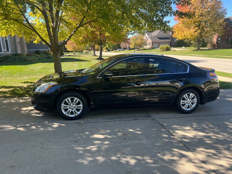 2012 Nissan Altima 2.5 photo 2