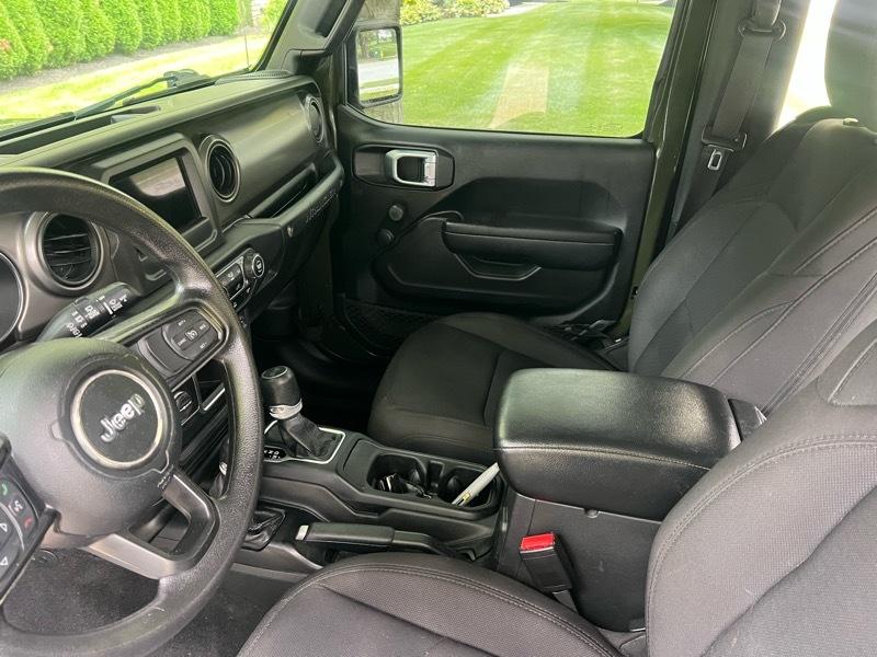 2022 Jeep Wrangler Sport - Photo 11