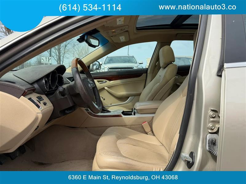 View vehicle photo 7