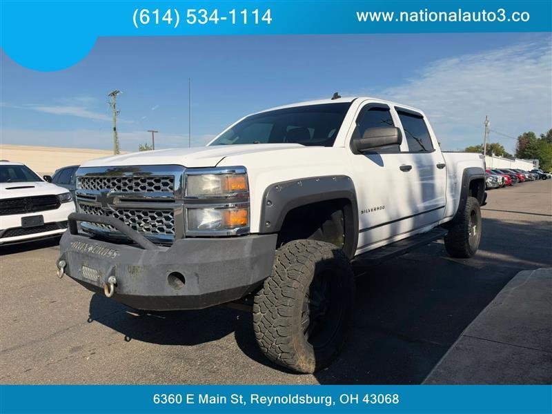 Chevrolet Silverado photo 3