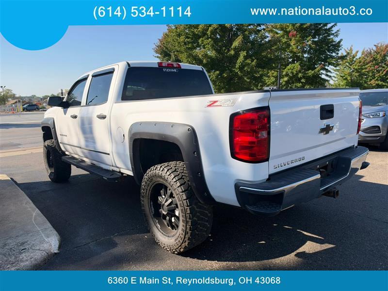 Chevrolet Silverado photo 4