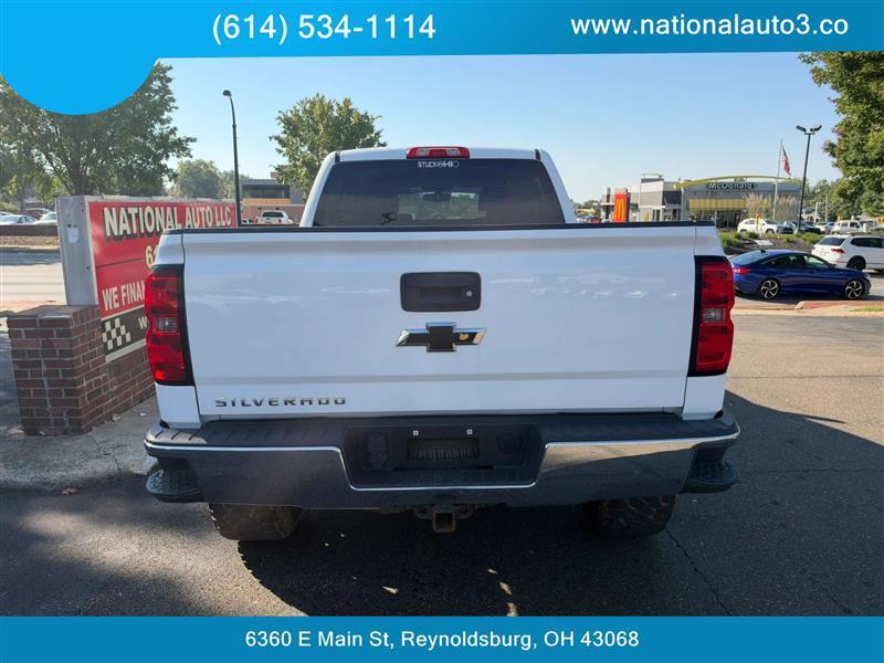 Chevrolet Silverado photo 5