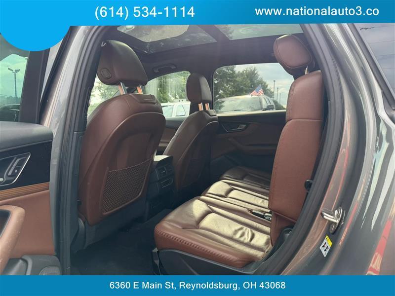 Audi Q7 photo 9