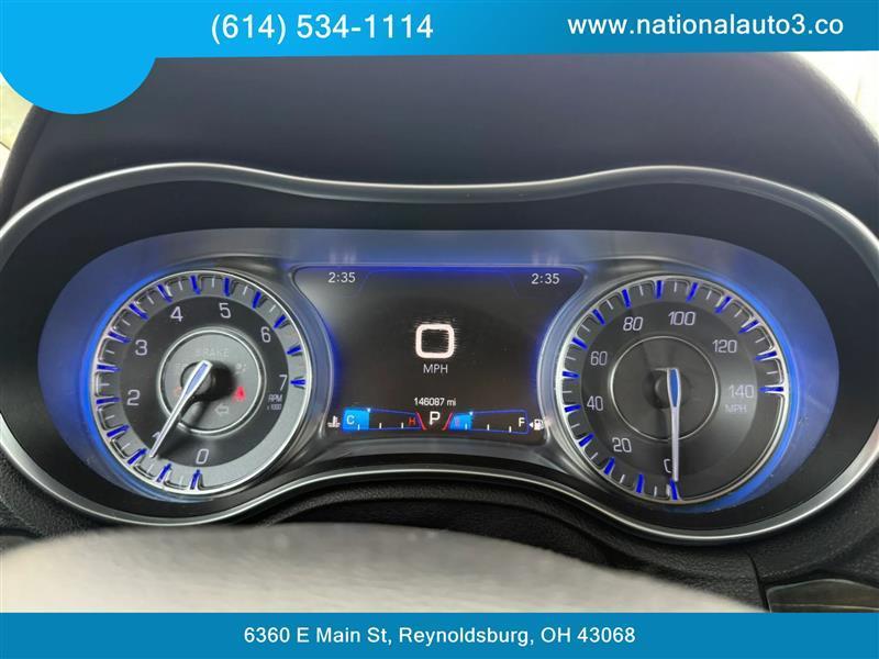 Chrysler 300 photo 17