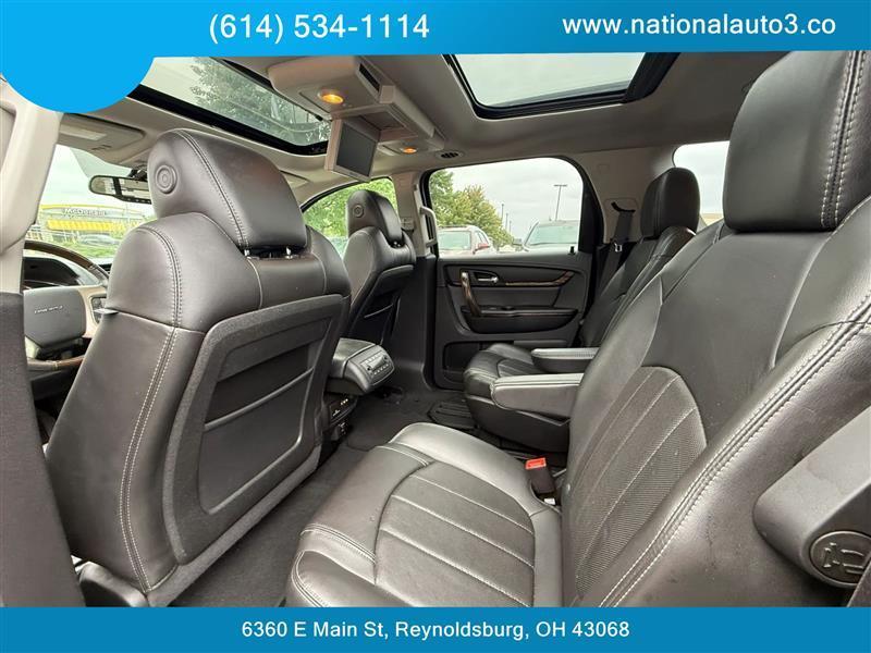 GMC Acadia photo 8