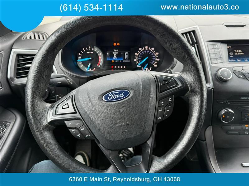 Ford Edge photo 16
