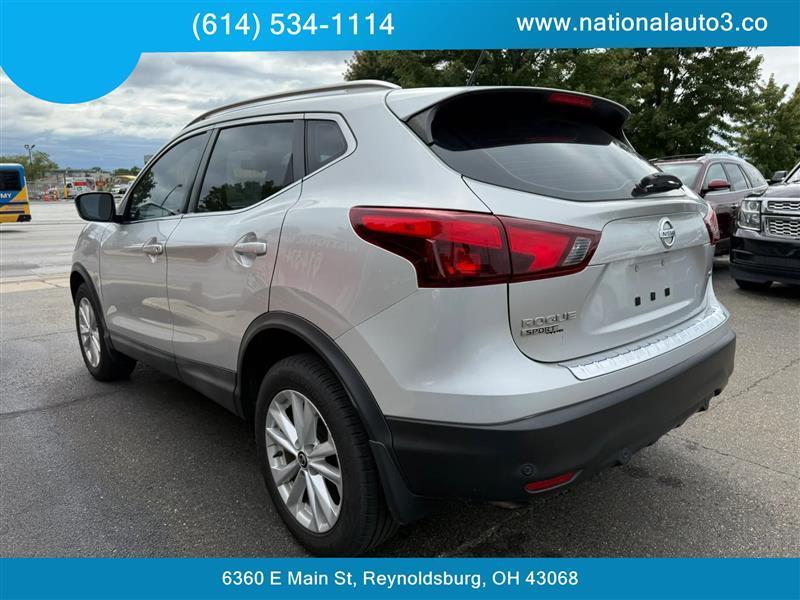 Nissan Rogue Sport photo 4