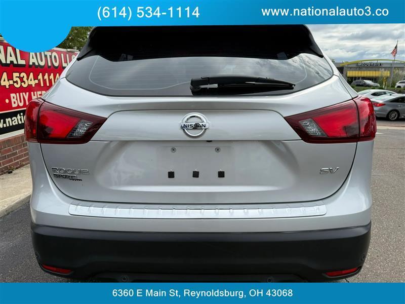 Nissan Rogue Sport photo 5