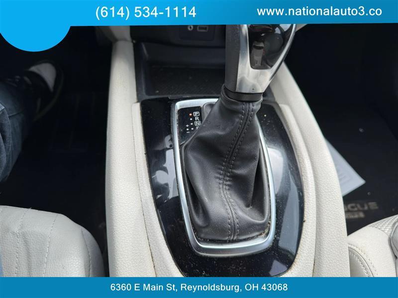 Nissan Rogue Sport photo 15