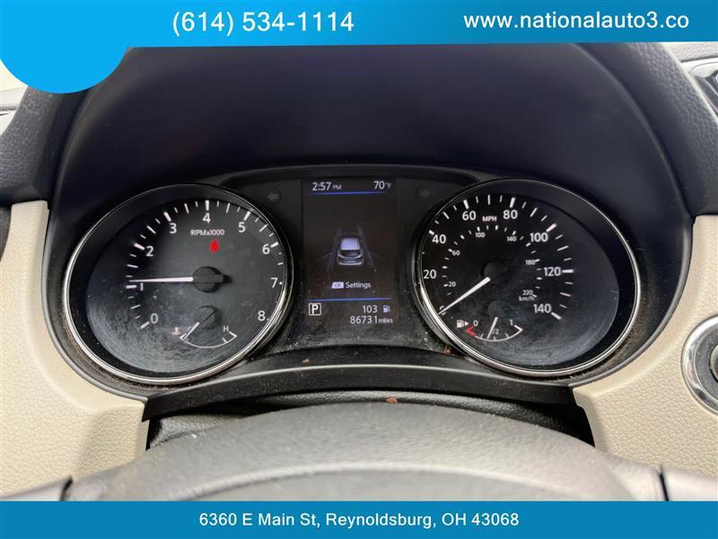 Nissan Rogue Sport photo 16