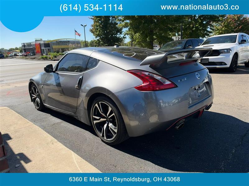 Nissan 370Z photo 4