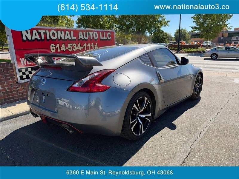 Nissan 370Z photo 6