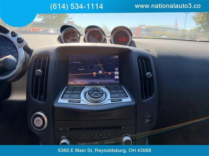 Nissan 370Z photo 12