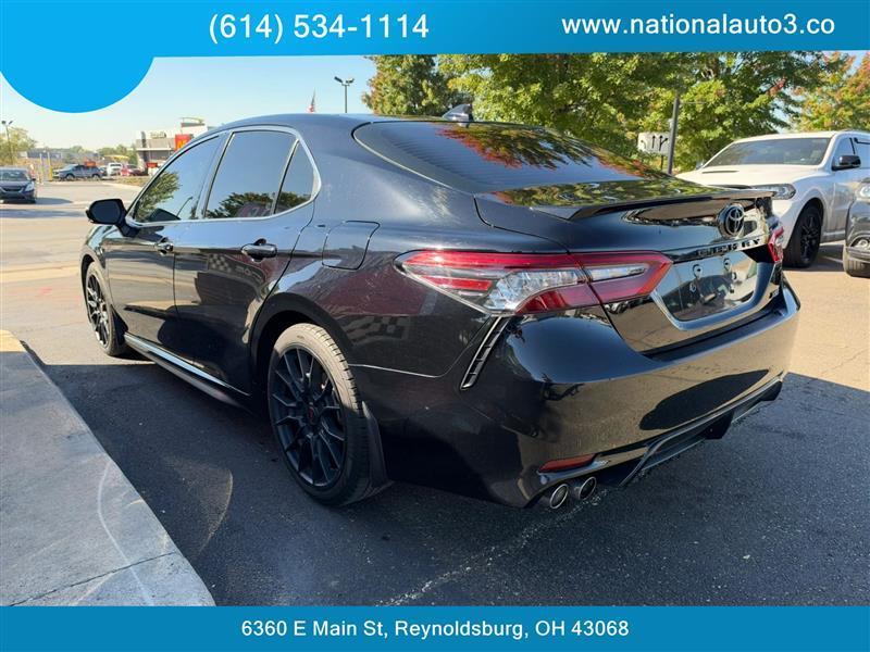 Toyota Camry photo 4