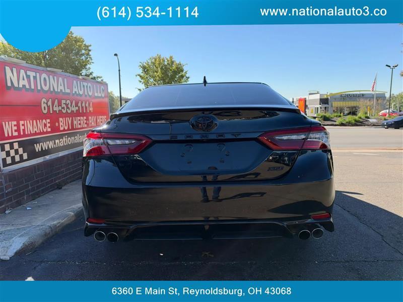 Toyota Camry photo 5